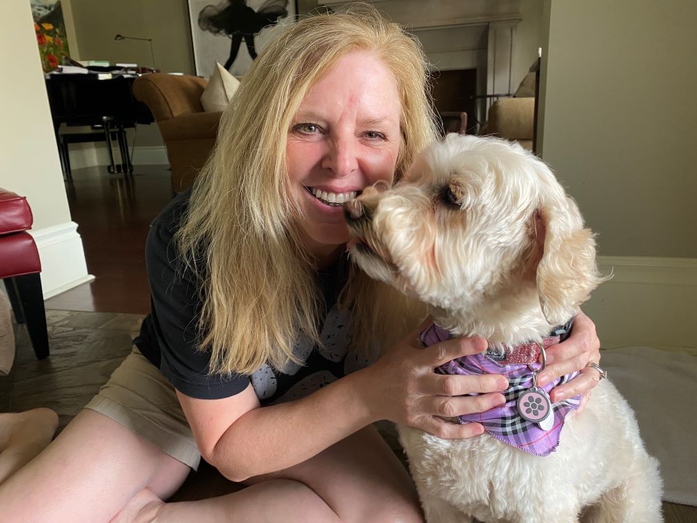 Doggie Dental offers safe, natural, anesthesia-free plaque removal for dogs in Calgary. Book your gentle cleaning today!